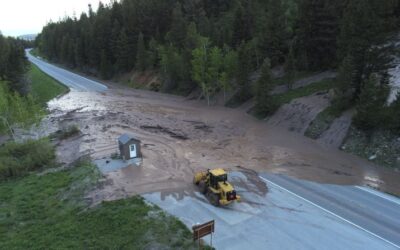 Mudslide closes Teton Pass