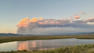 The Dollar Lake Fire plume.