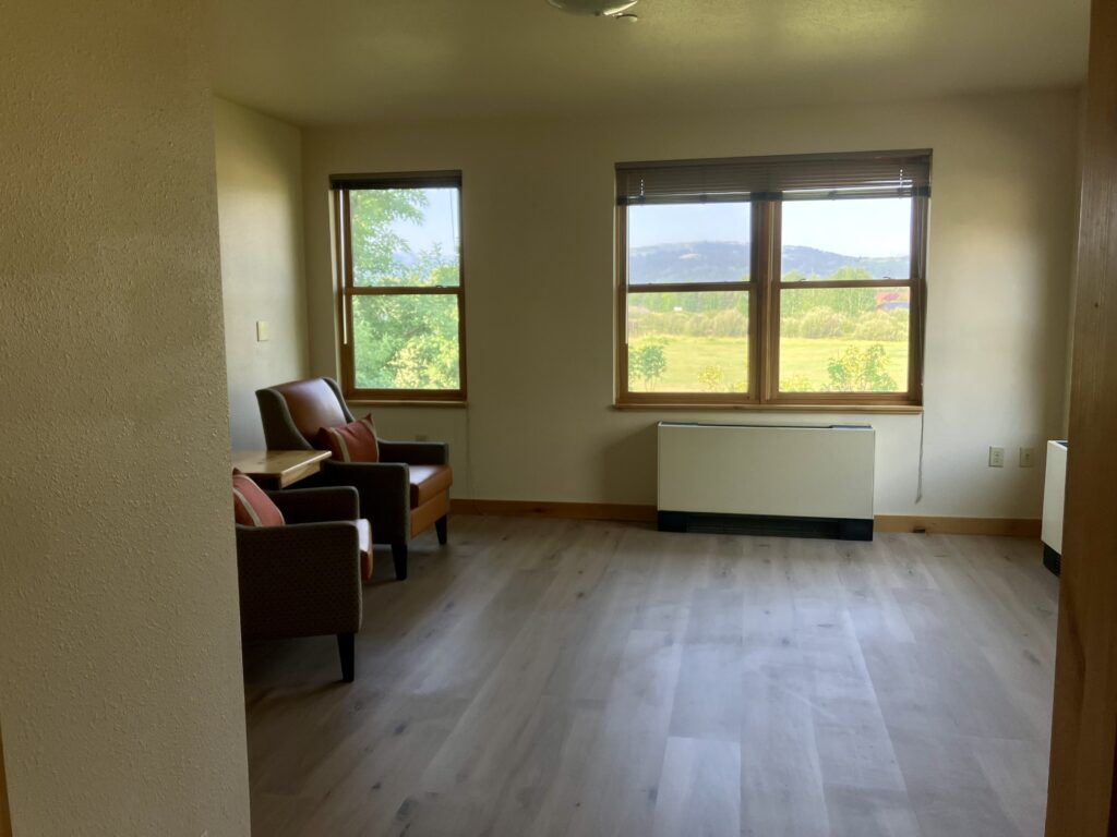 A spacious living room in Legacy Lodge. 