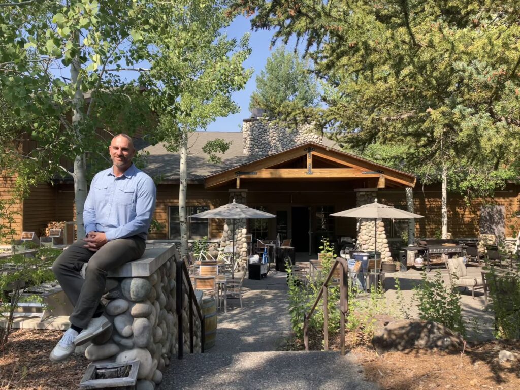 Outdoor space at Legacy Lodge 