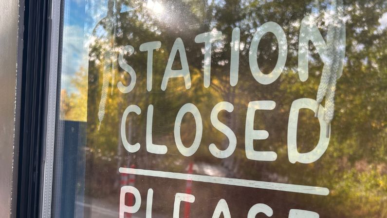 Pay stations are closed but trails and roads are open. (Dante Filpula Ankney / KHOL)