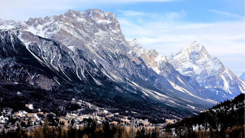 Cortina d’Ampezzo in the heart of the southern (Dolomitic) Alps in the Veneto region of Northern Italy. Cortina d'Ampezzo in the heart of the southern (Dolomitic) Alps in the Veneto region of Northern Italy.