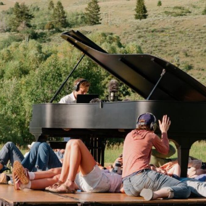 クラシック CLASSICAL MUSIC SELECTIONS by ACCUPHASE In a Landscape: Classical Music in the Wild tours the American
