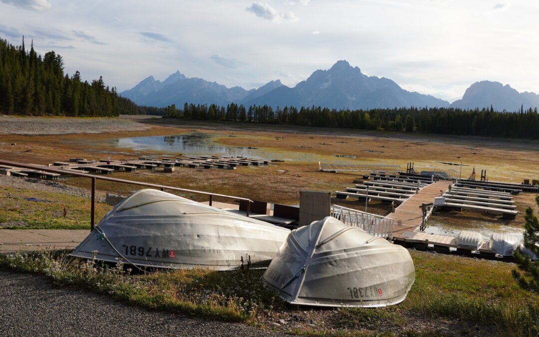 Jackson Lake marina dries up, dam to hit low levels into fall